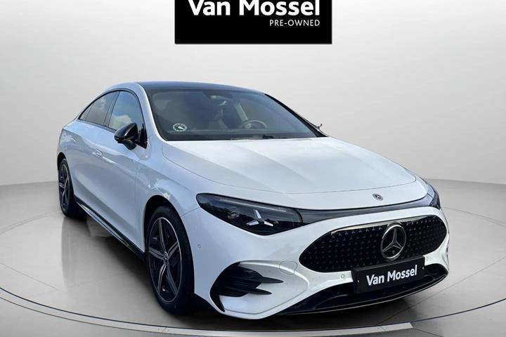 Hvid Mercedes CLA250+ fra 2025