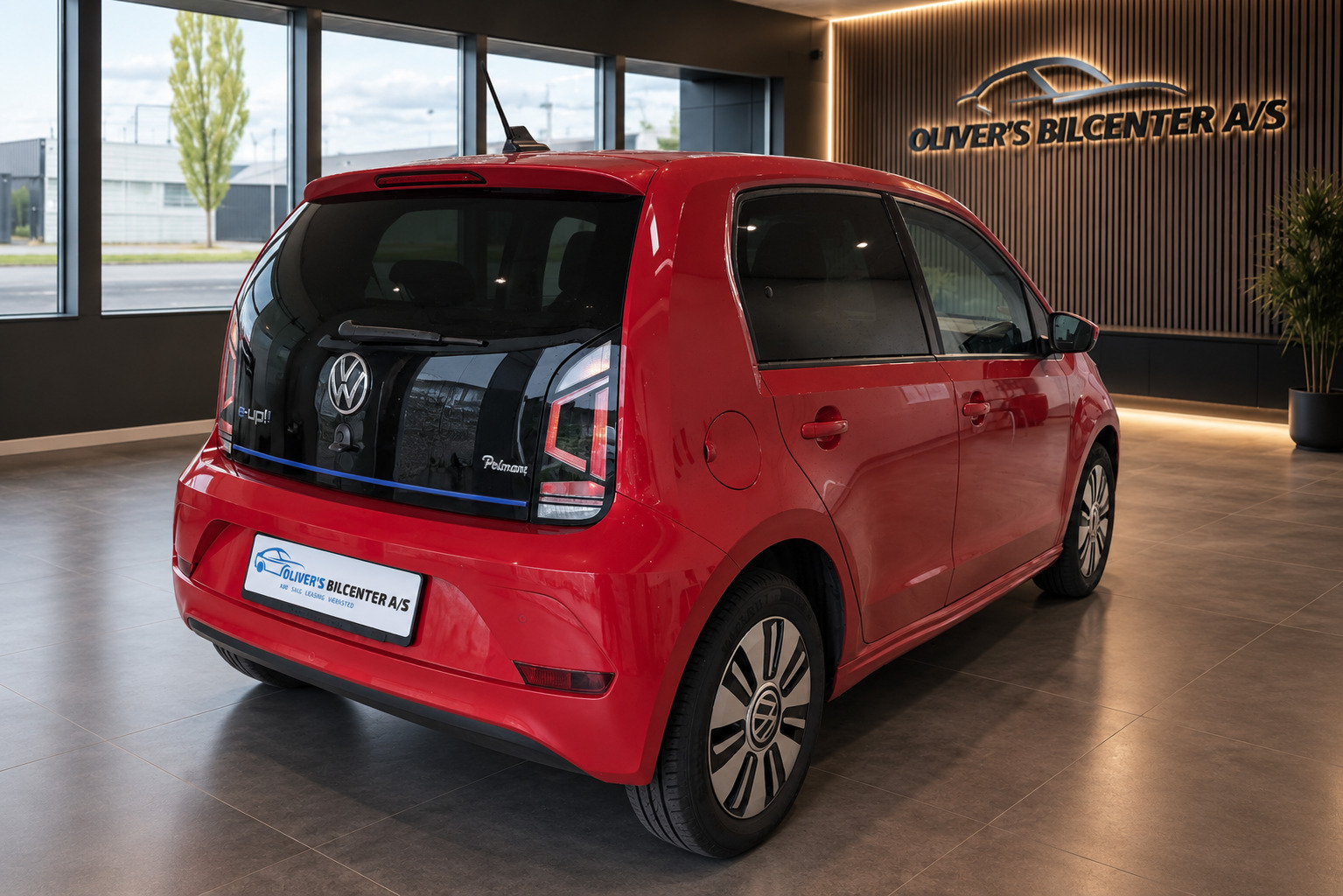 Rød VW E-UP! fra 2022