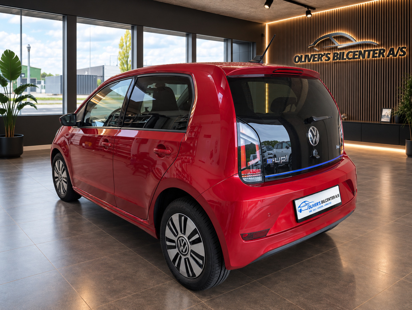 Rød VW E-UP! fra 2022
