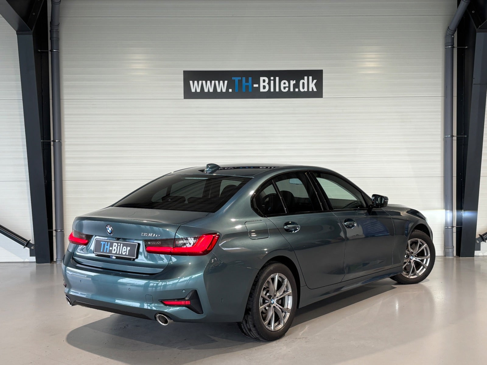 undefined BMW 330e fra 2021