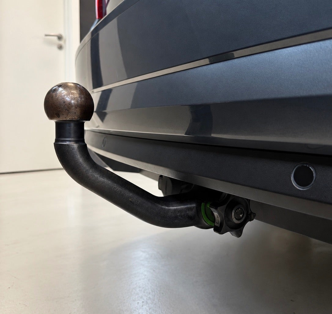 Grå Skoda Octavia fra 2019