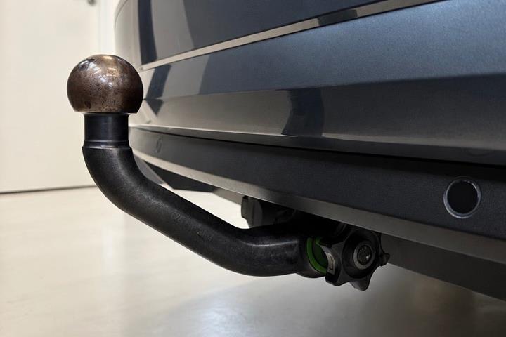 Grå Skoda Octavia fra 2019