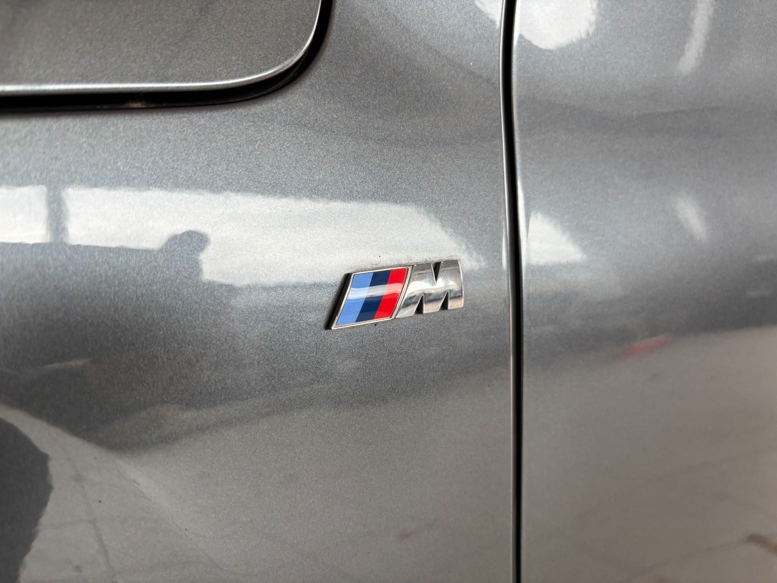 Grå BMW X1 fra 2021