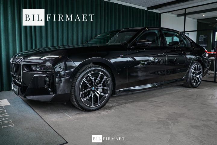 Sort BMW i7 fra 2024