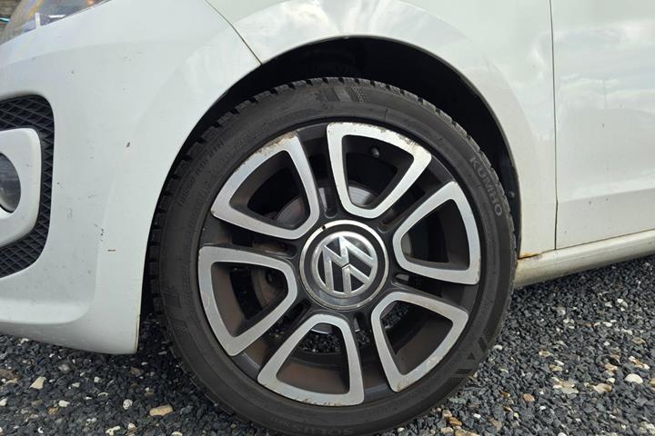 Hvid VW UP! fra 2013
