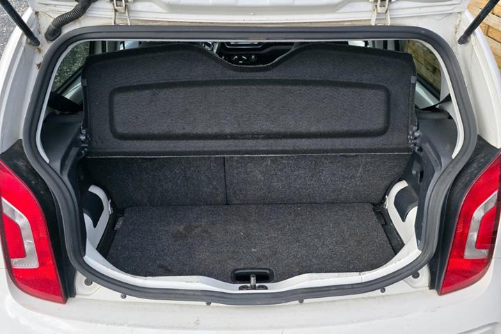 Hvid VW UP! fra 2013