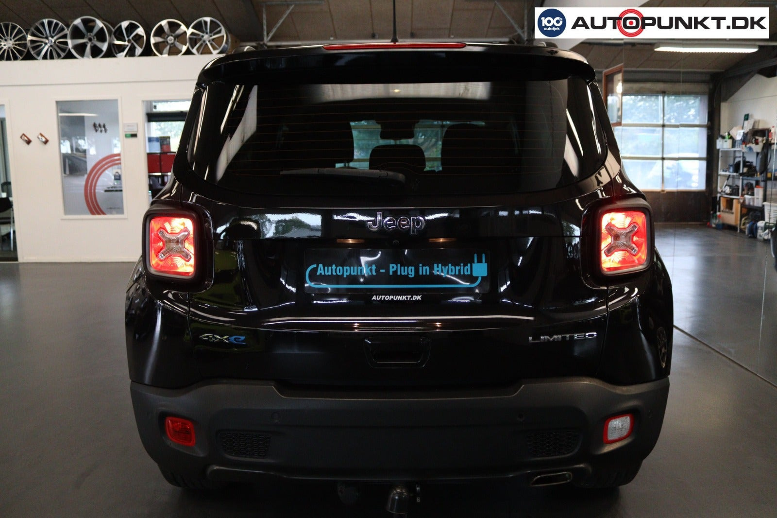 Sort Jeep Renegade fra 2020