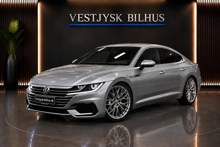 Sølv VW Arteon fra 2018