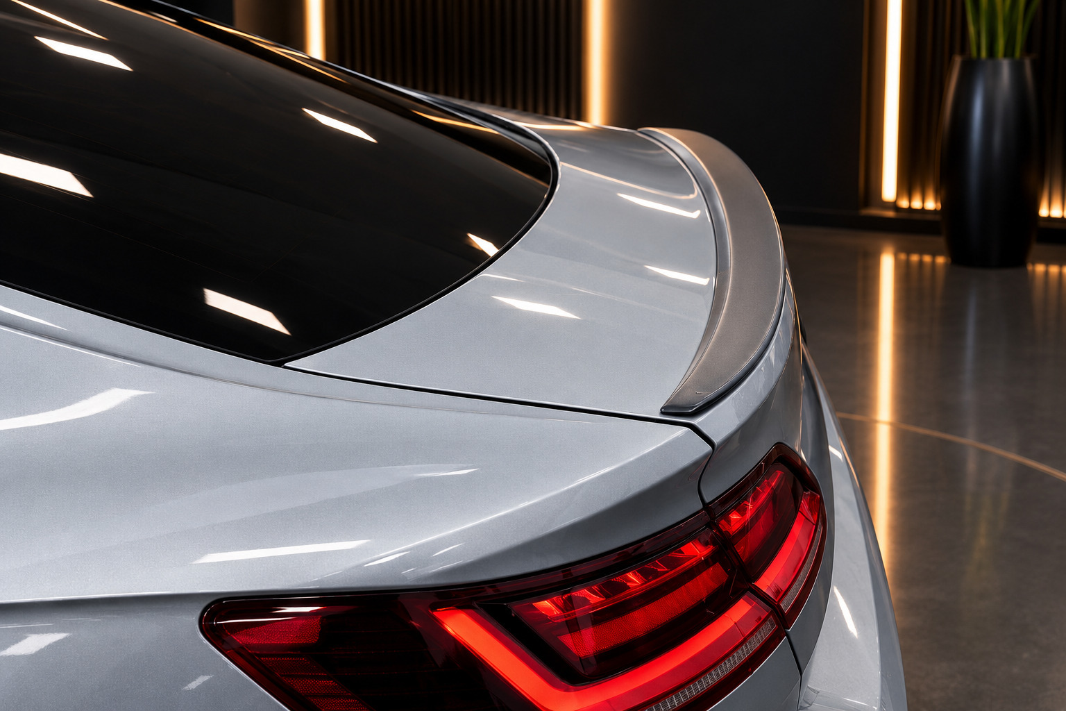 Sølv VW Arteon fra 2018