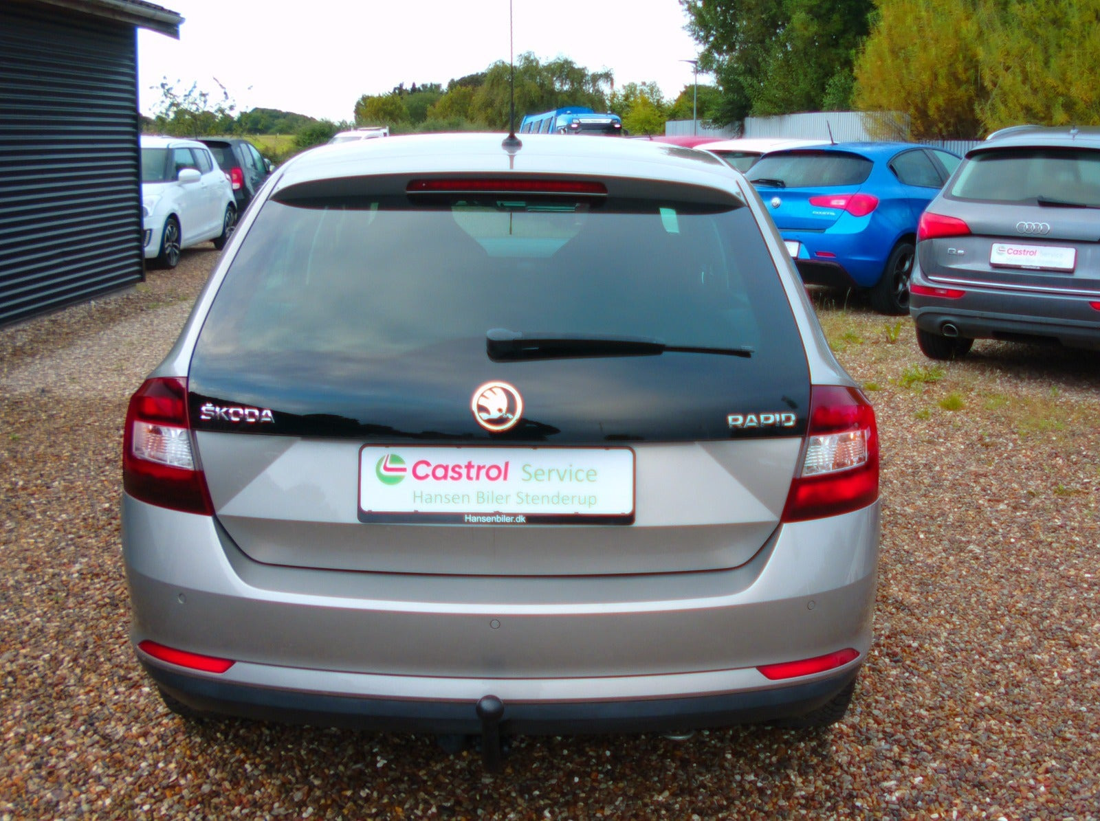 Beige Skoda Rapid fra 2017