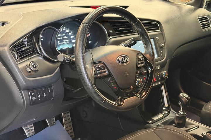 Hvid Kia Ceed fra 2017