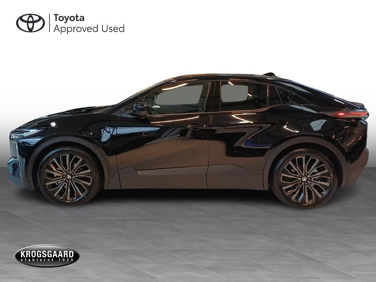 Sort Toyota C-HR+ fra 2025