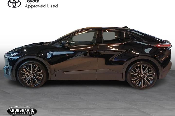 Sort Toyota C-HR+ fra 2025