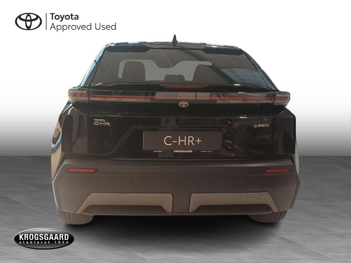 Sort Toyota C-HR+ fra 2025