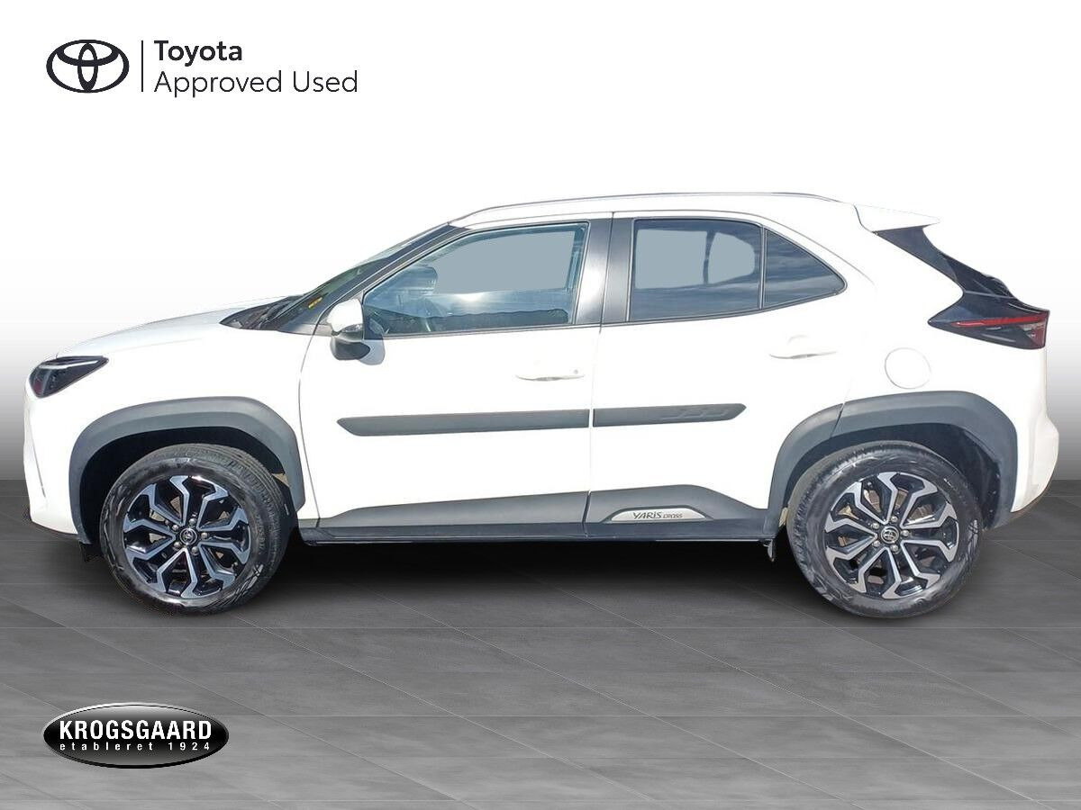Hvid Toyota Yaris Cross fra 2022
