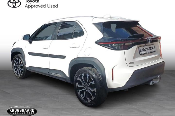 Hvid Toyota Yaris Cross fra 2022