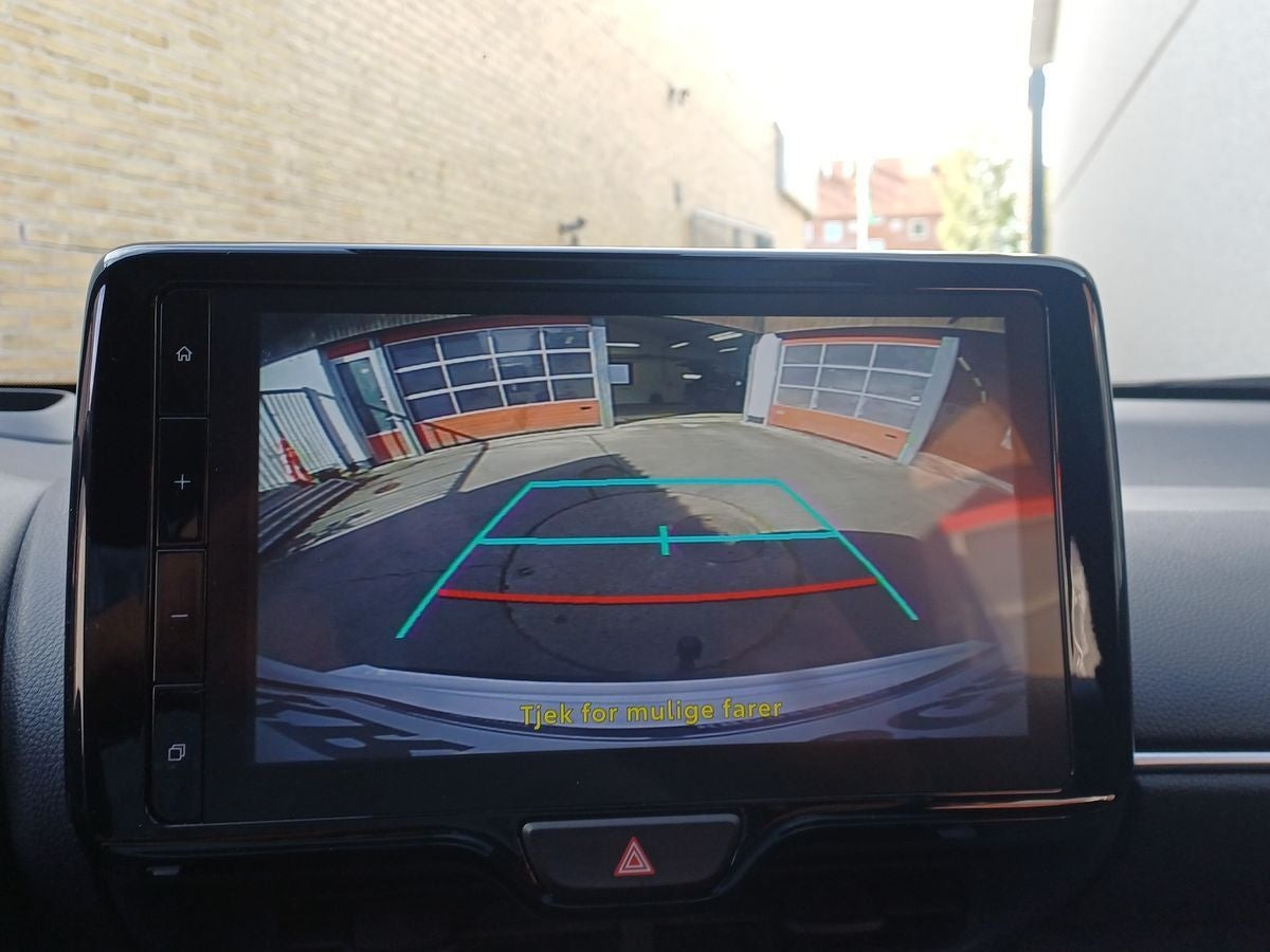 Hvid Toyota Yaris Cross fra 2022