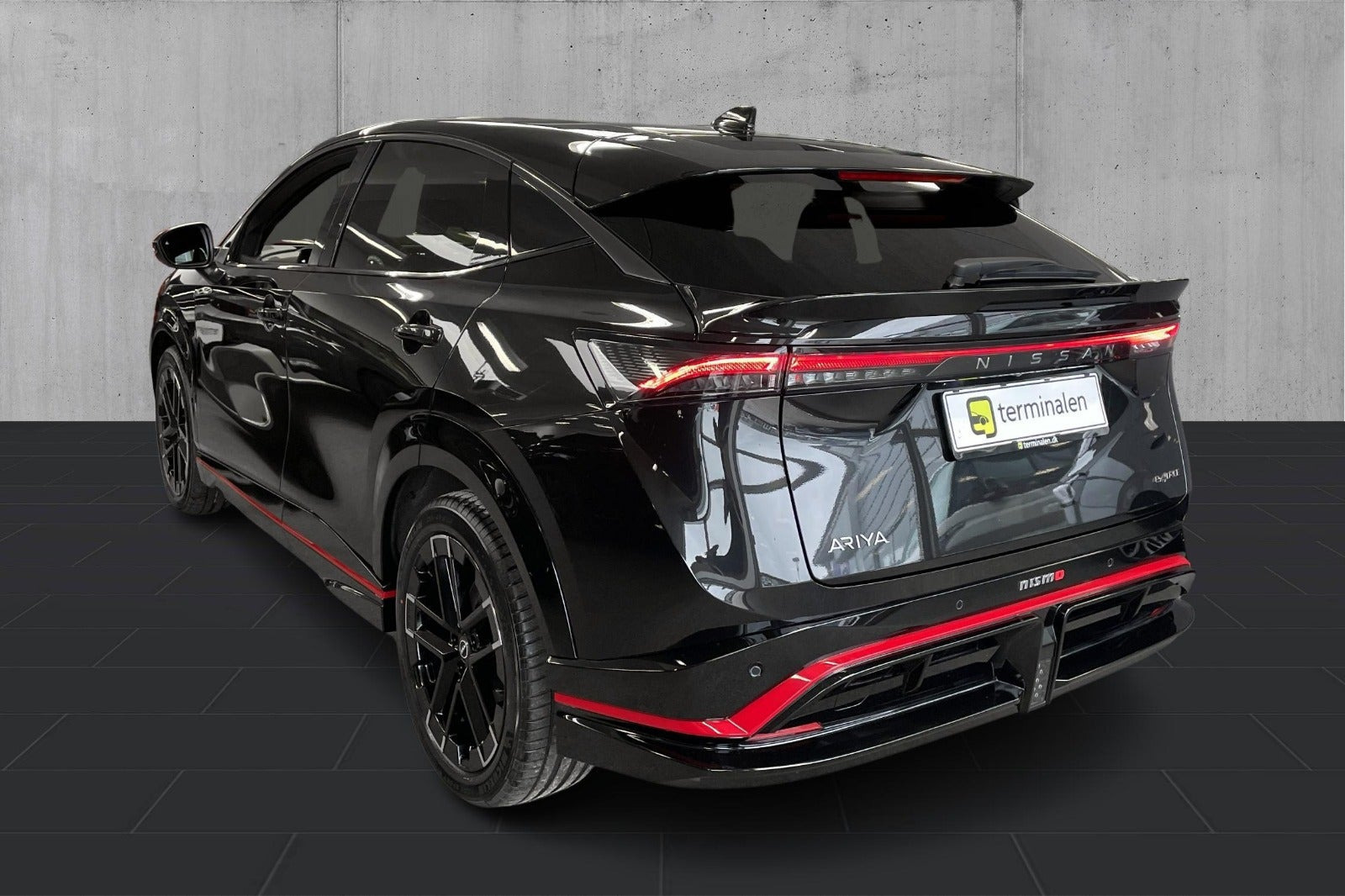Sort Nissan Ariya fra 2026