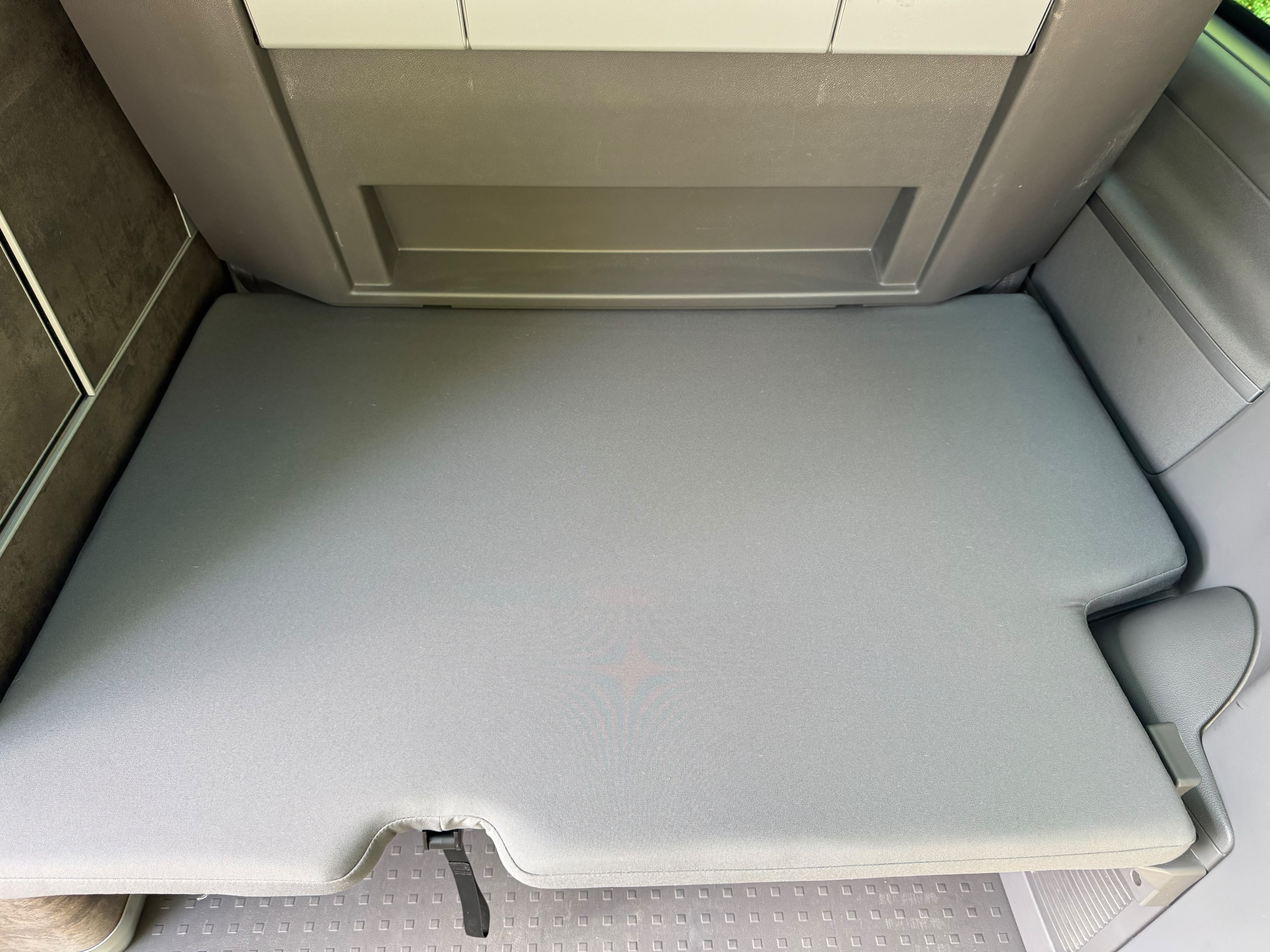 Sort VW California fra 2020