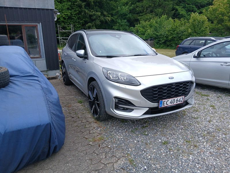 Ford Kuga 2.5 Plug-in Hybrid (225 HK) SUV FWD CVT