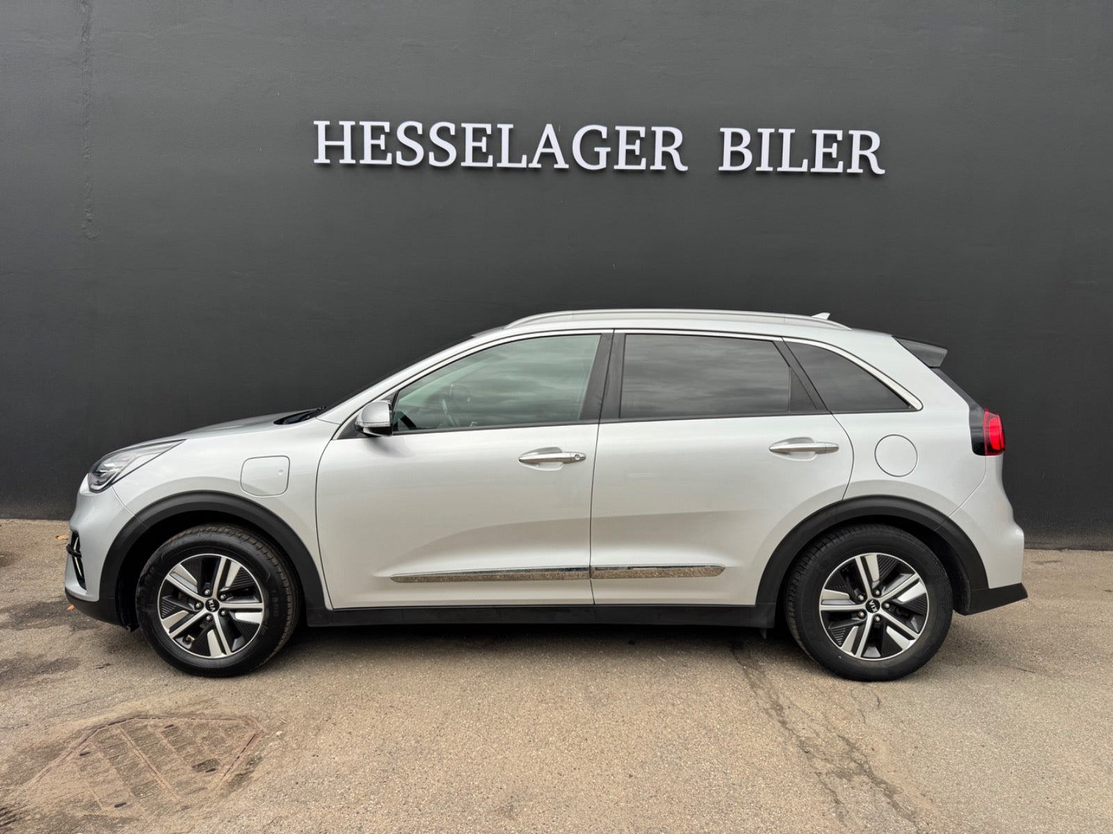 Sølv Kia Niro fra 2020
