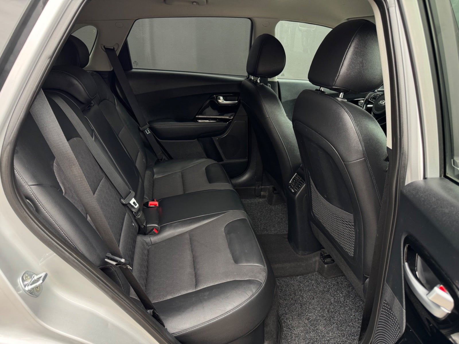 Sølv Kia Niro fra 2020