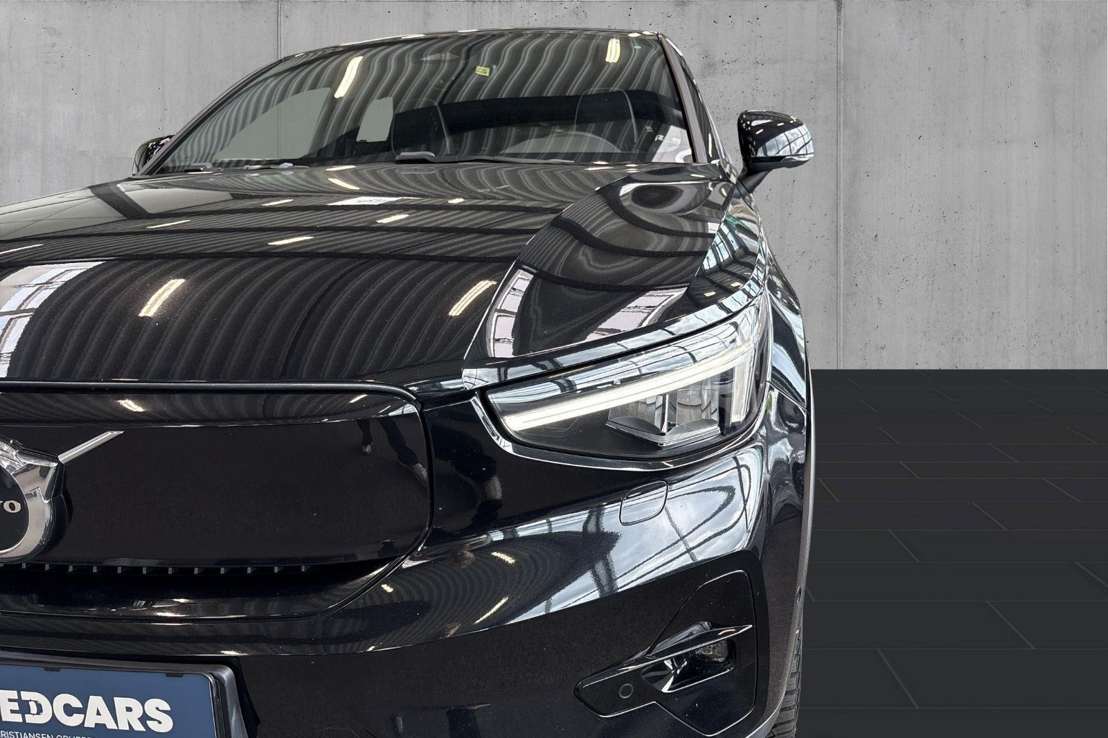 Sort Volvo C40 fra 2023