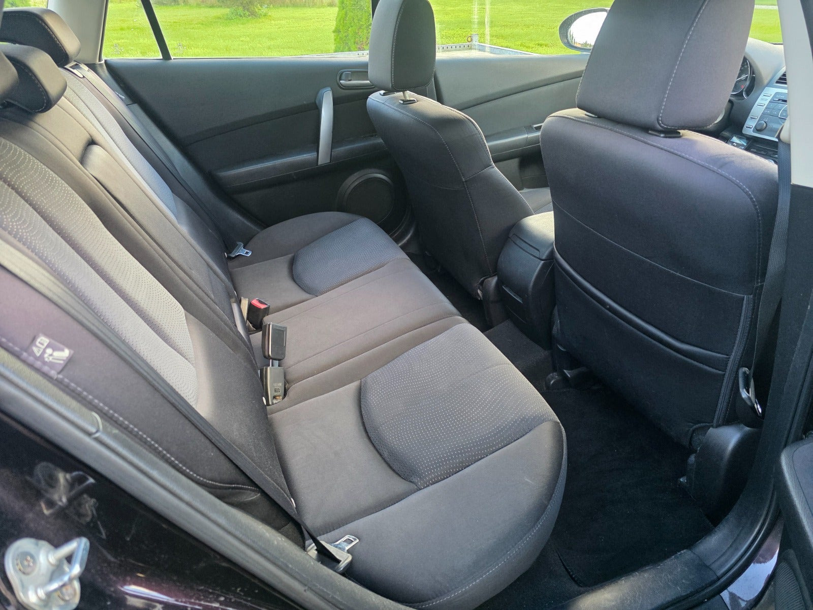 Brun Mazda 6 fra 2008
