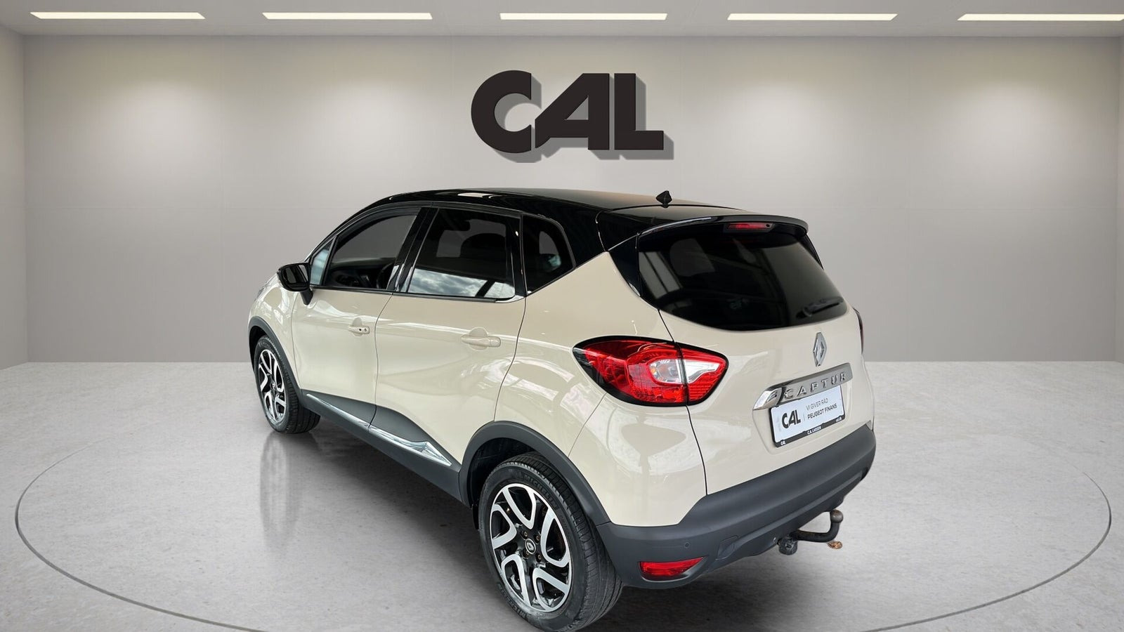 Beige Renault Captur fra 2016
