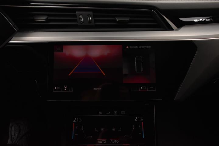 Sort Audi e-tron fra 2020