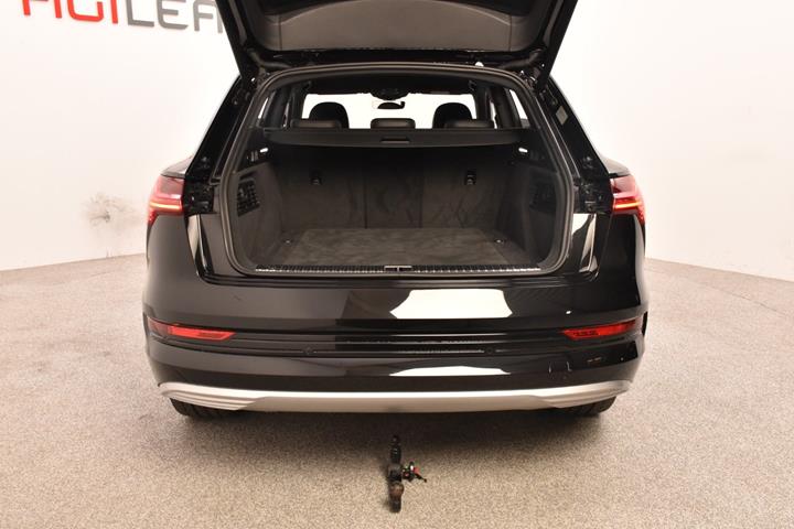 Sort Audi e-tron fra 2020
