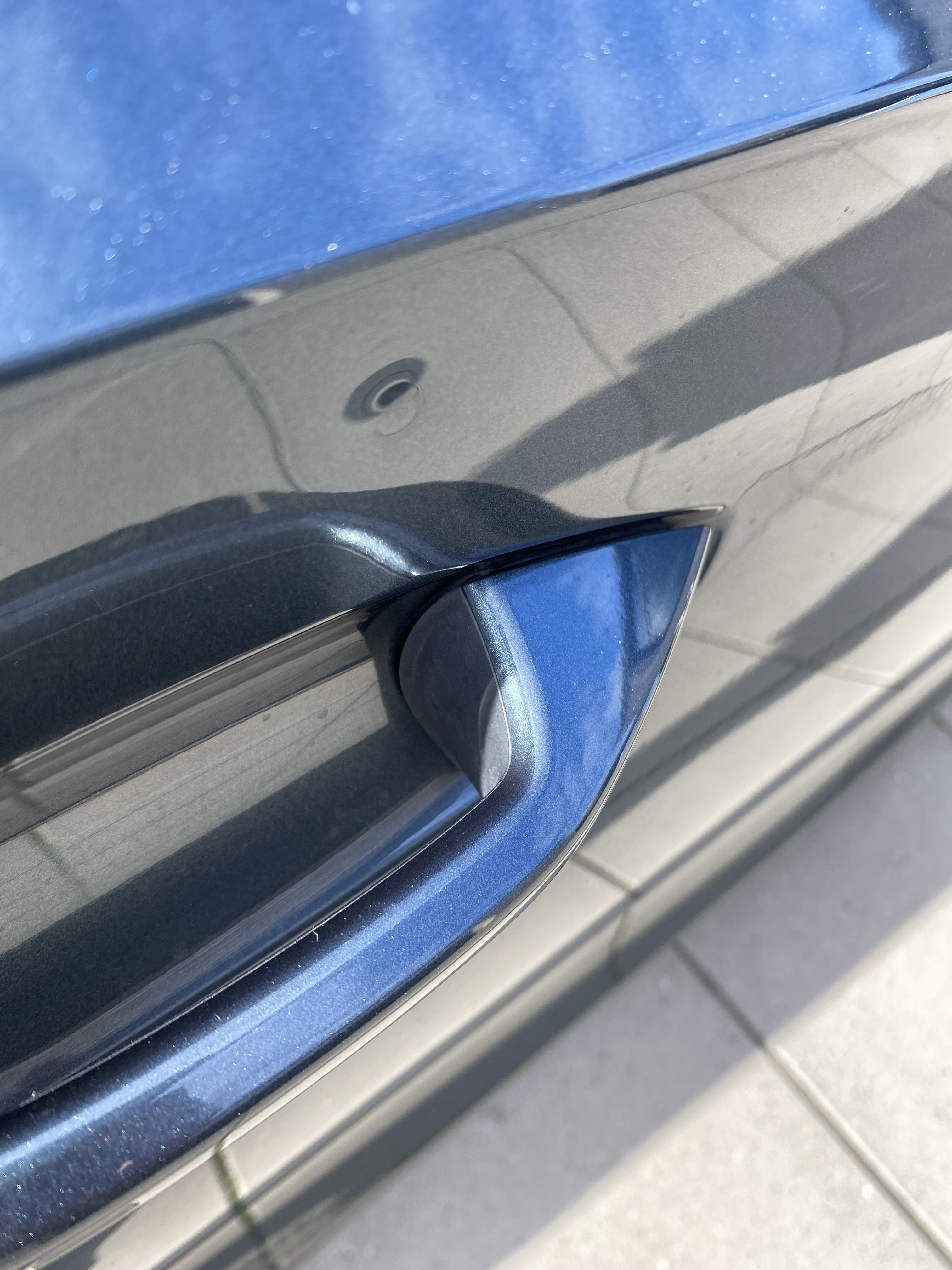 Blå Skoda Enyaq fra 2021