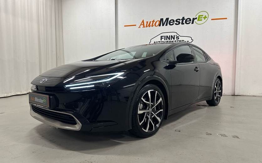 Toyota Prius Plug-in 2,0 Plugin-hybrid Elegant Panorama 223HK 5d Aut.