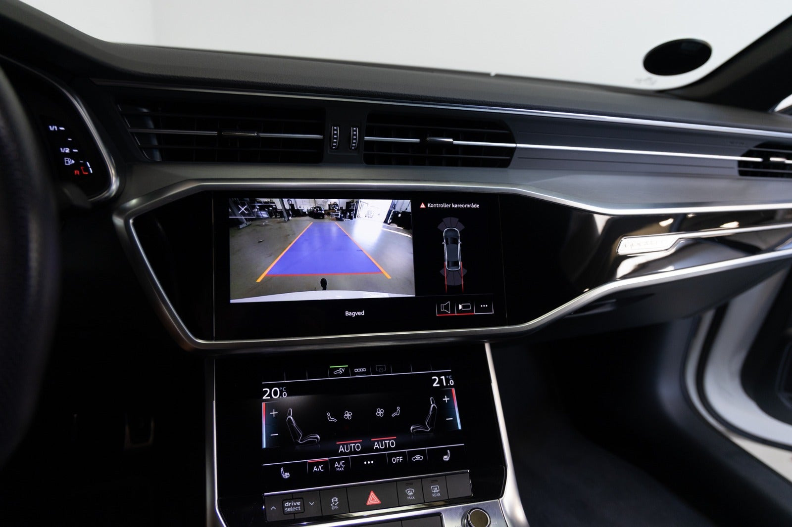 Hvid Audi A6 fra 2021