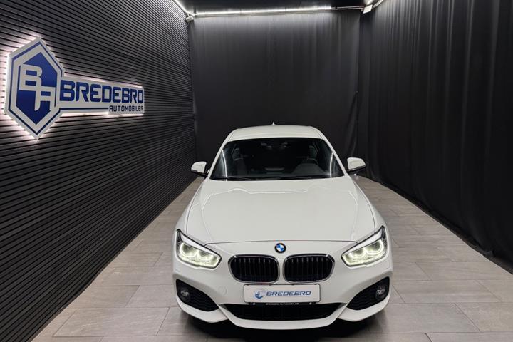 Hvid BMW 118d fra 2018
