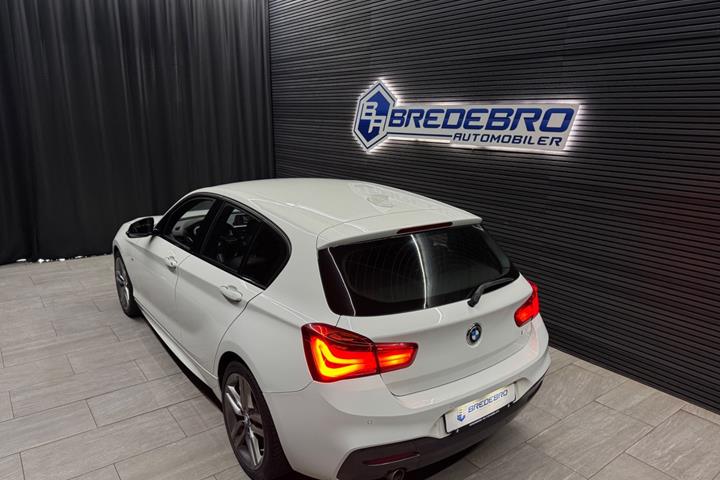Hvid BMW 118d fra 2018