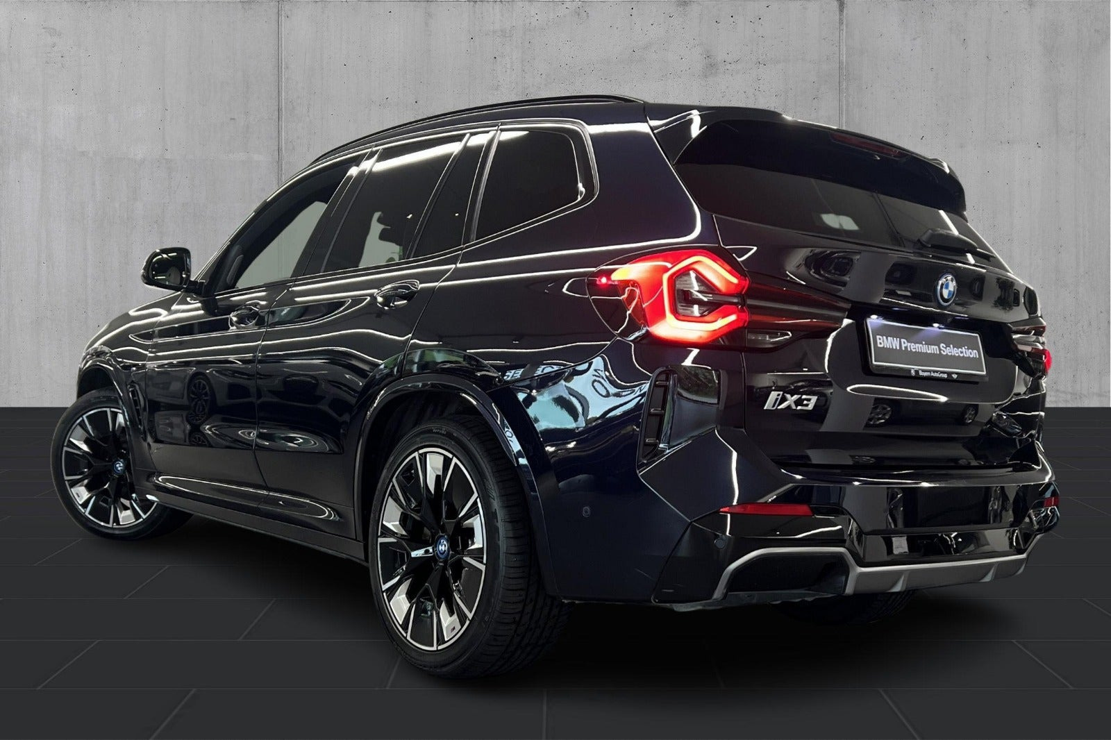Sort BMW iX3 fra 2022