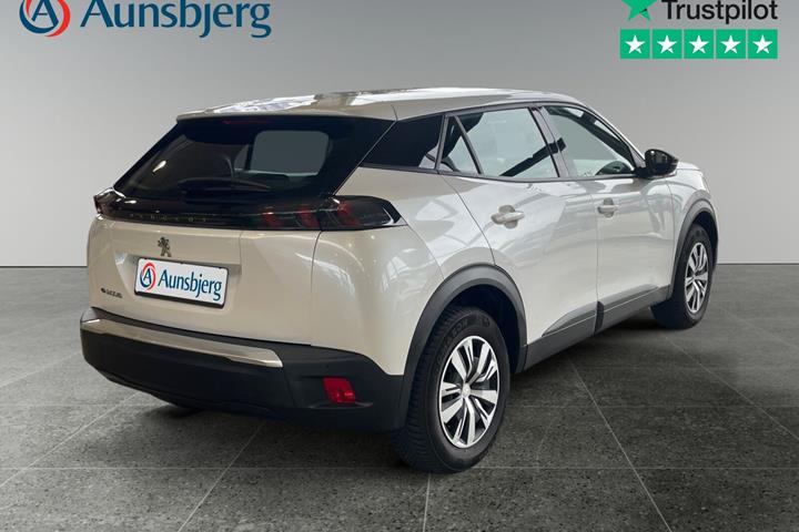 Hvid Peugeot e-2008 fra 2023