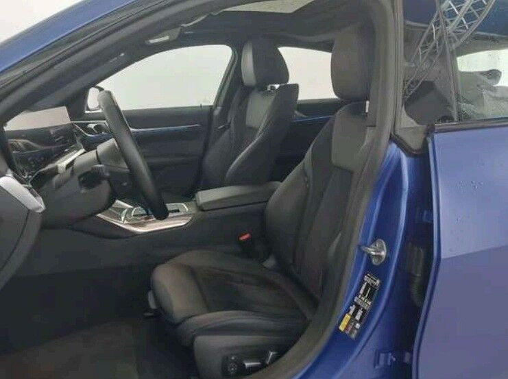 Blå BMW i4 fra 2022