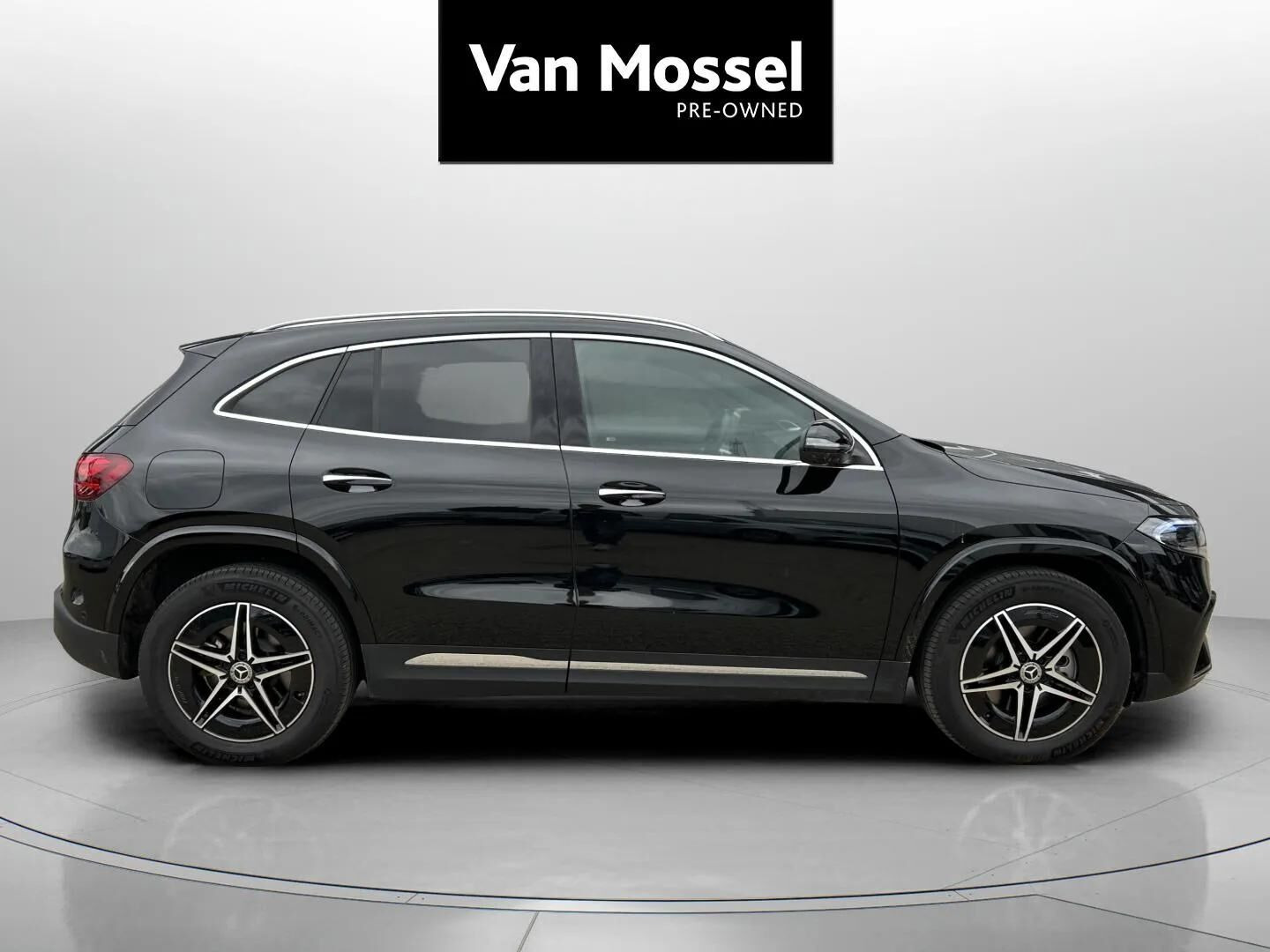 Sort Mercedes EQA250+ fra 2025