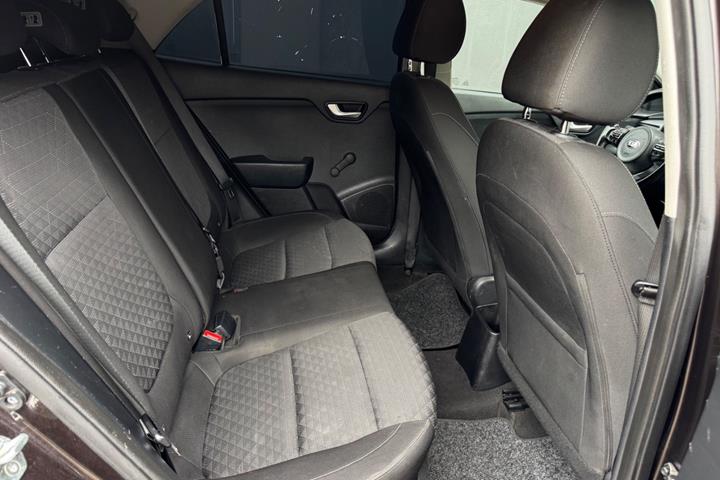 Brun Kia Rio fra 2017