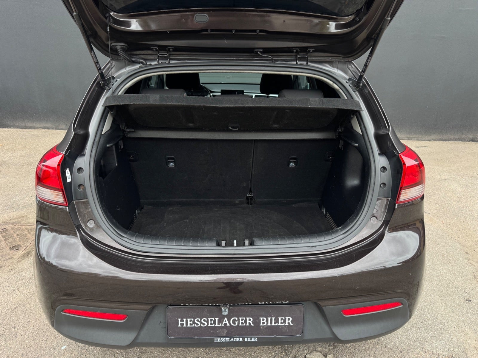 Brun Kia Rio fra 2017