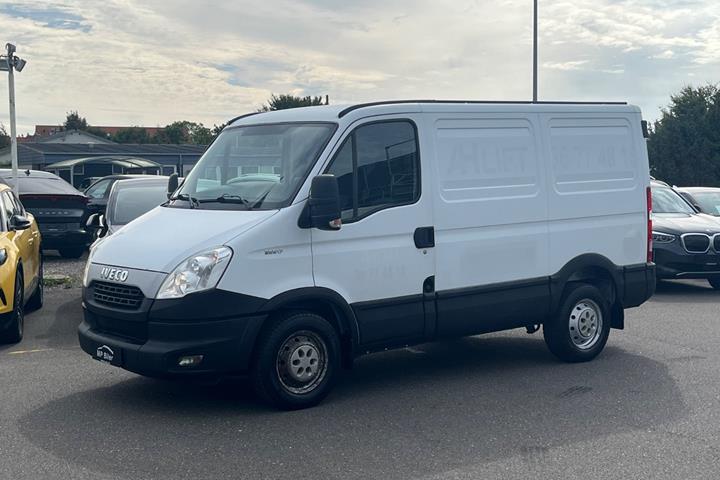 Hvid Iveco Daily fra 2014