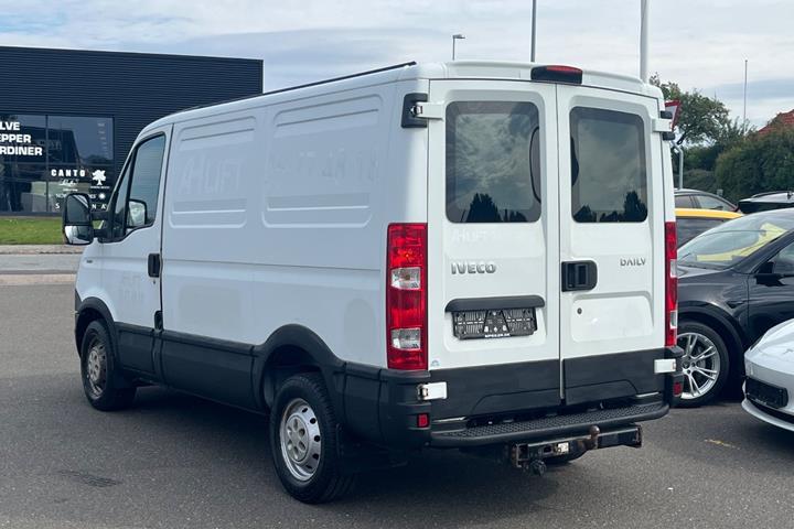 Hvid Iveco Daily fra 2014