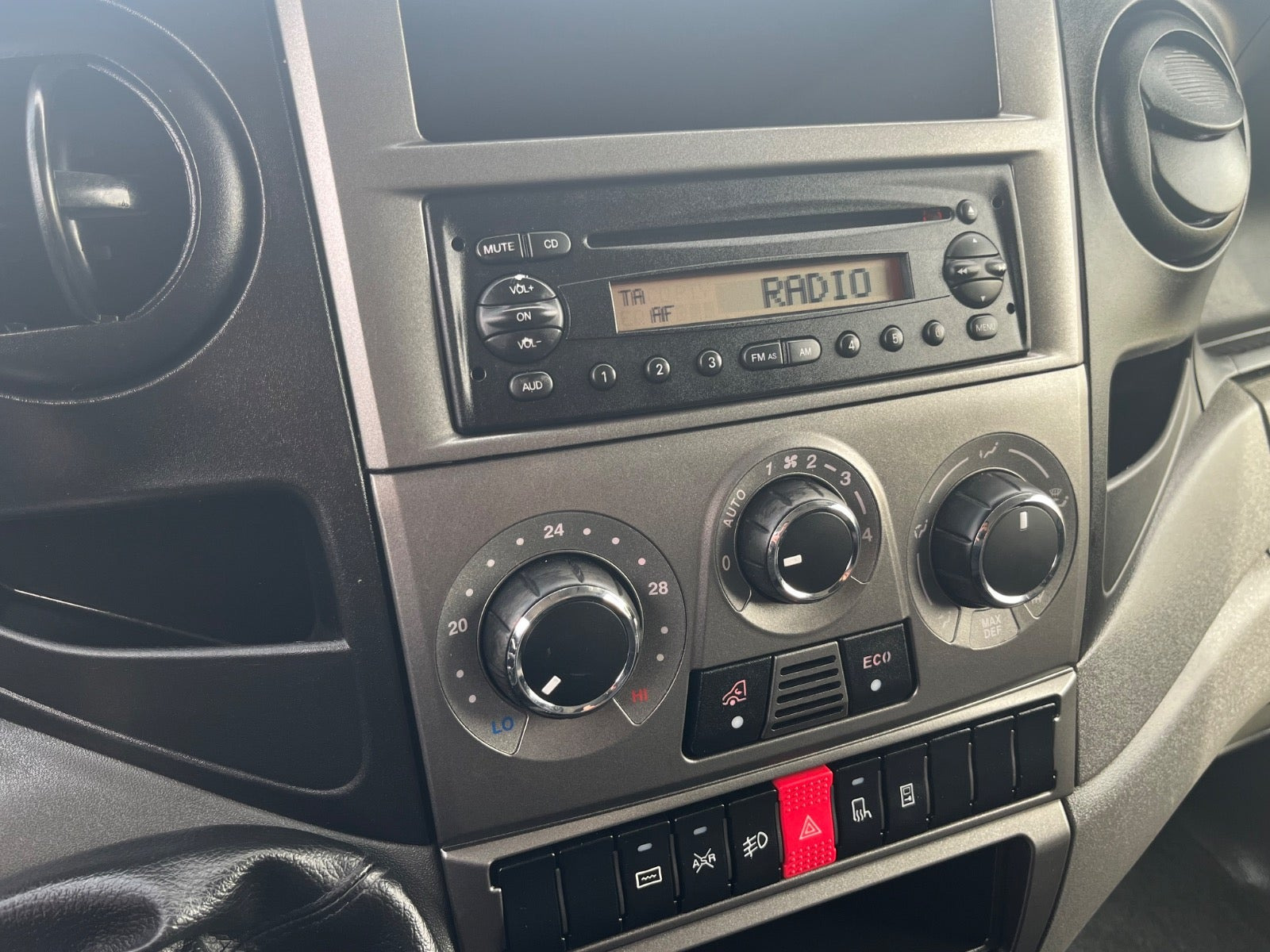 Hvid Iveco Daily fra 2014