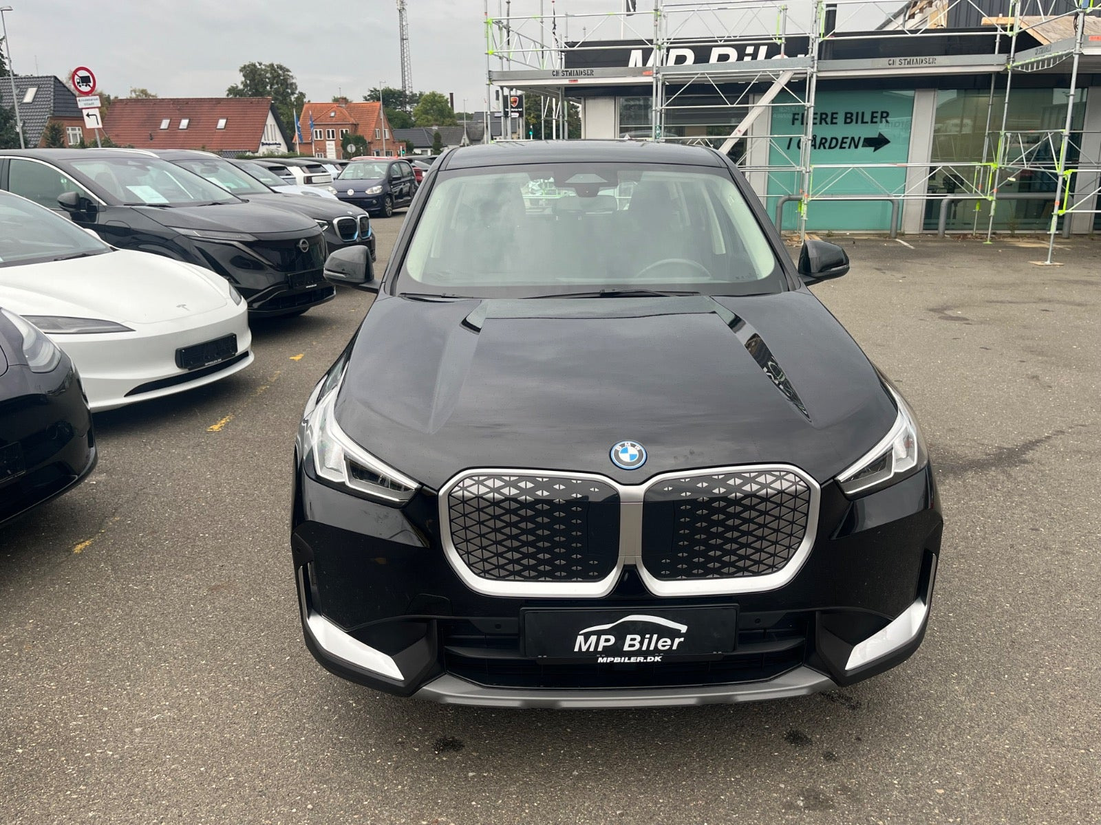 Sort BMW iX1 fra 2024