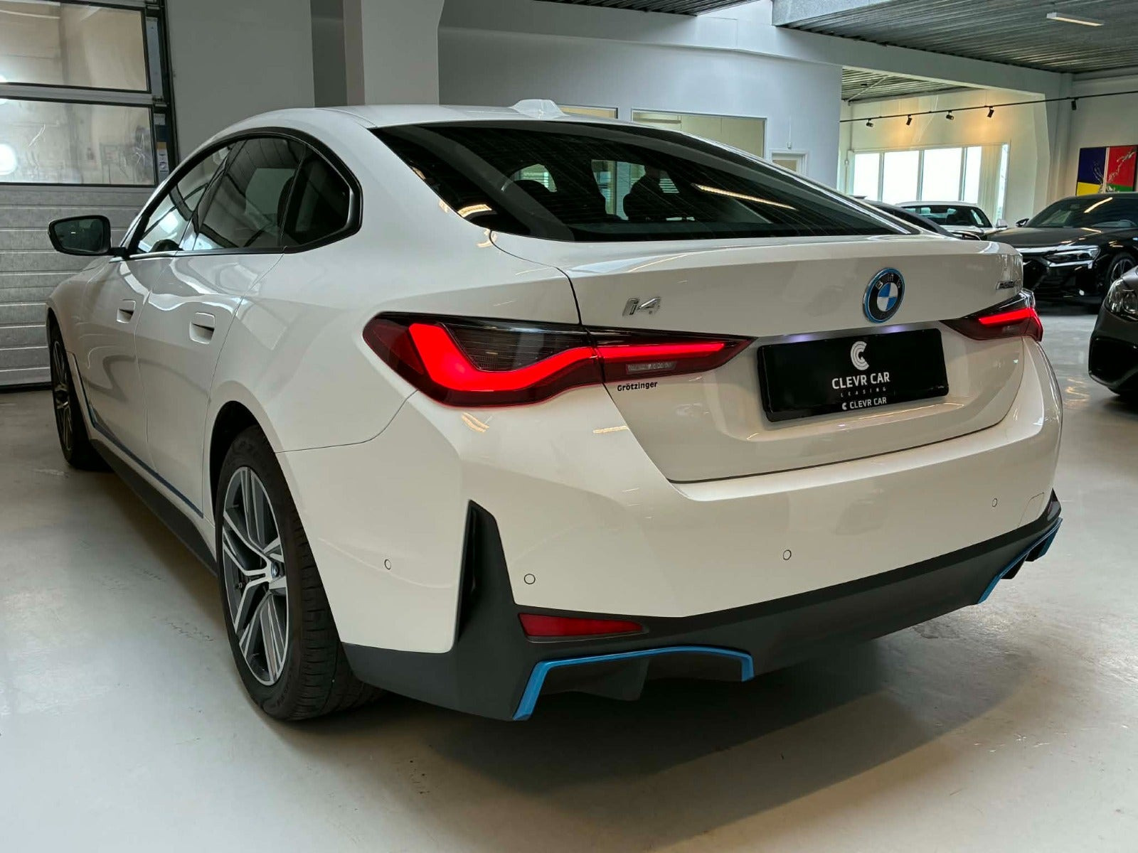 Hvid BMW i4 fra 2022