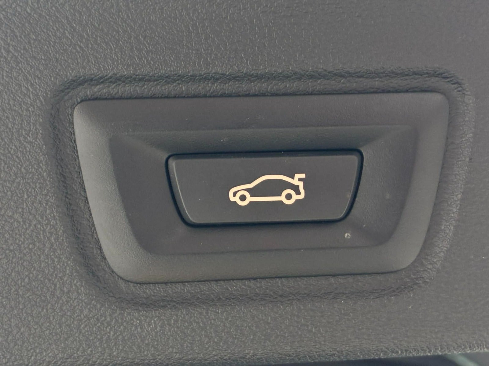 Hvid BMW i4 fra 2022