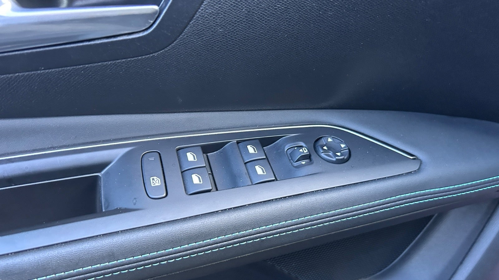 undefined Peugeot 3008 fra 2021