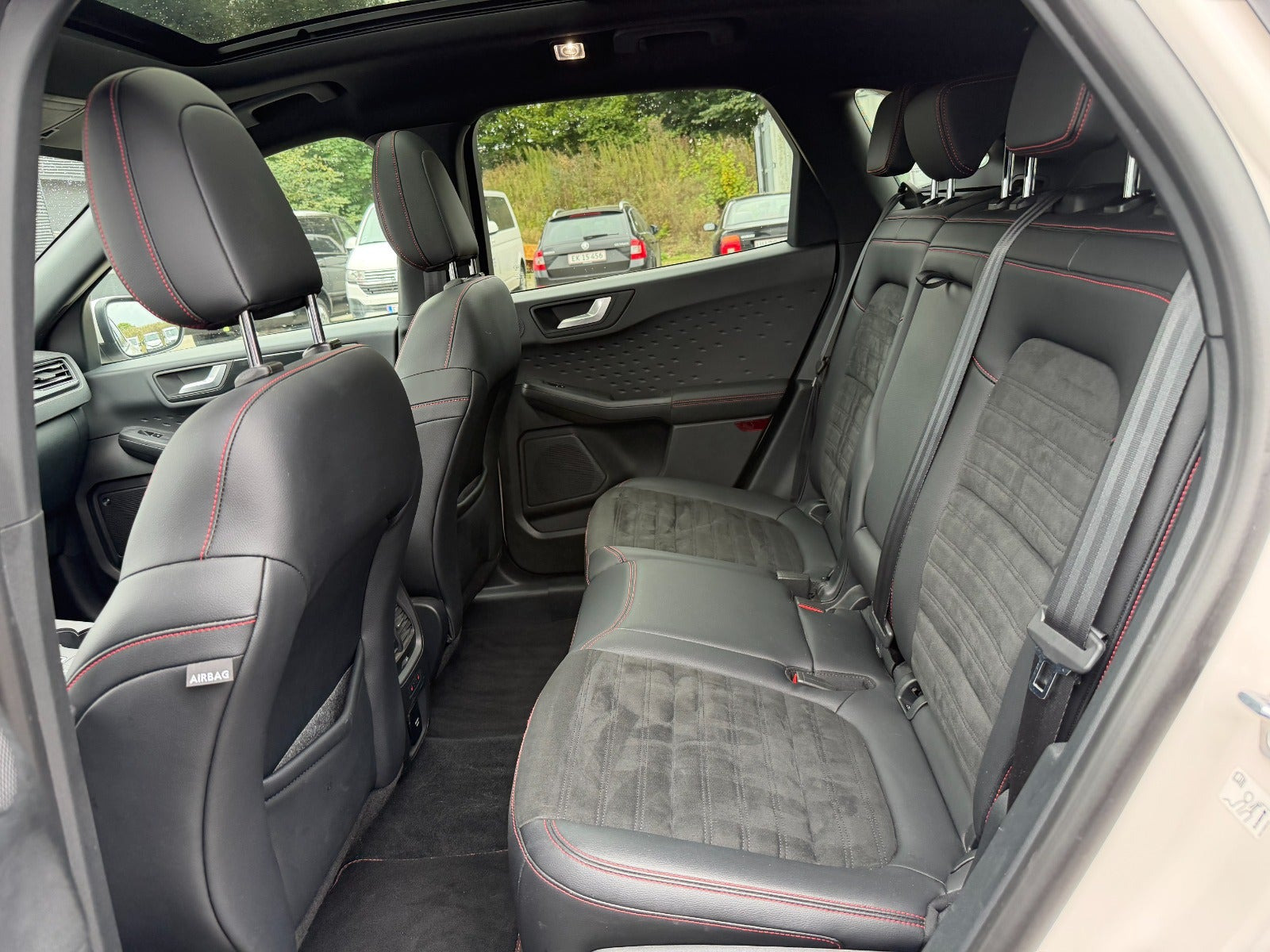 Hvid Ford Kuga fra 2020